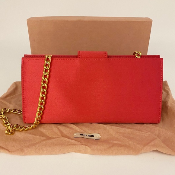 Sale!Miu Miu Wallet on Chain - Picture 8 of 16